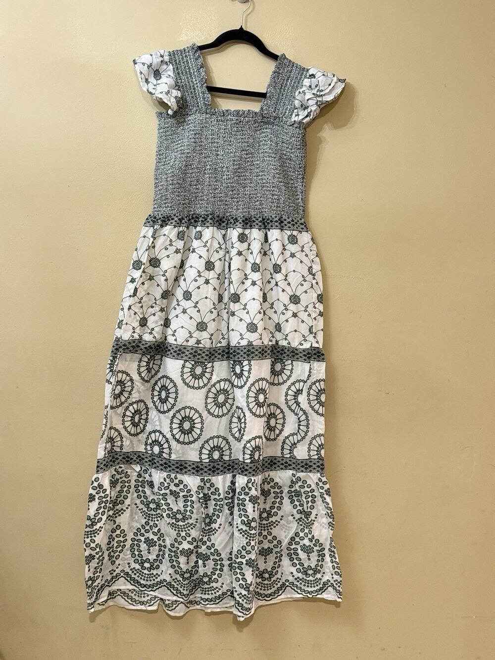 Cottagecore Zoey & Leelo Embroidered Smocked Tiered Maxi Dress White Green L 50"